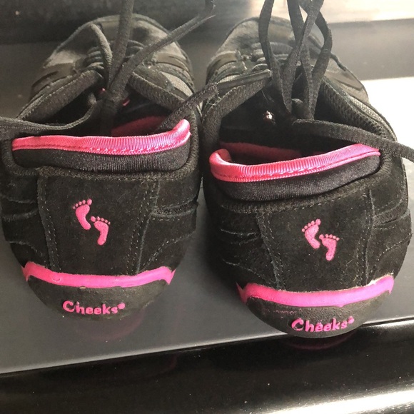 Tony Little Cheeks Barefoot - Picture 5 of 5